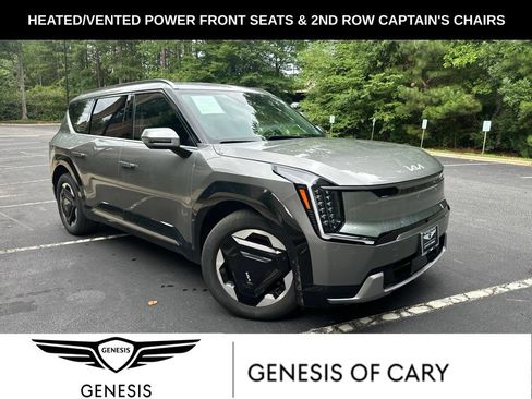 Used 2024 Kia EV9 Land AWD/4WD image 1