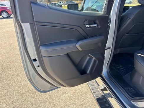 New 2026 Chevrolet Colorado LT w/ LT Convenience Package AWD/4WD image 14