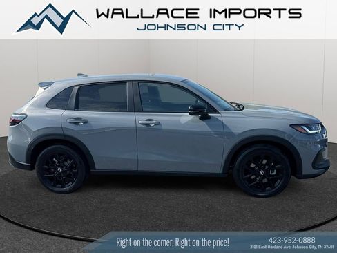 Used 2025 Honda HR-V Sport image 6