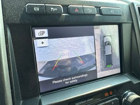 Used 2019 Ford F250 XLT w/ XLT Premium Package AWD/4WD image 16