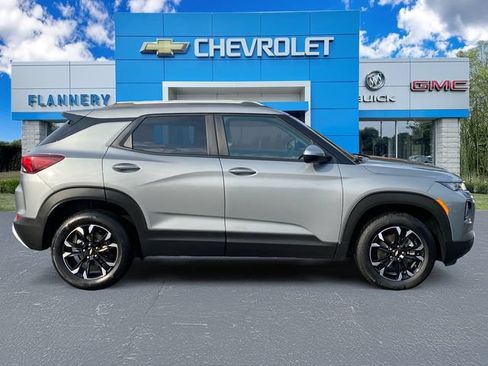 Used 2023 Chevrolet TrailBlazer LT w/ Convenience Package AWD/4WD image 6