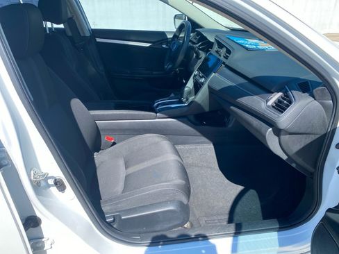 Used 2018 Honda Civic EX image 32