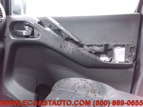 Used 2014 Nissan Frontier SV image 22