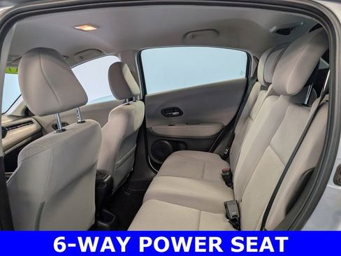 Used 2017 Honda HR-V LX image 7