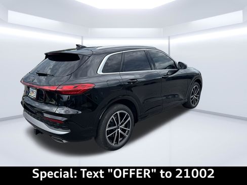 Used 2025 Audi Q5 Prestige AWD/4WD image 3