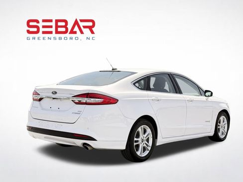 Used 2018 Ford Fusion SE w/ Equipment Group 602A FWD image 6