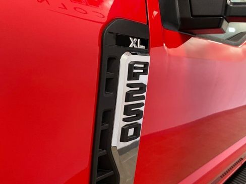 New 2026 Ford F250 XL w/ XL Chrome Package image 8