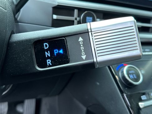 Used 2025 Hyundai Santa Fe SEL image 5