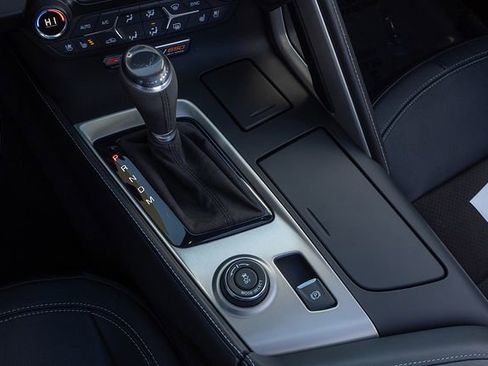 Used 2016 Chevrolet Corvette Z06 w/ 3LZ Preferred Equipment Group image 15