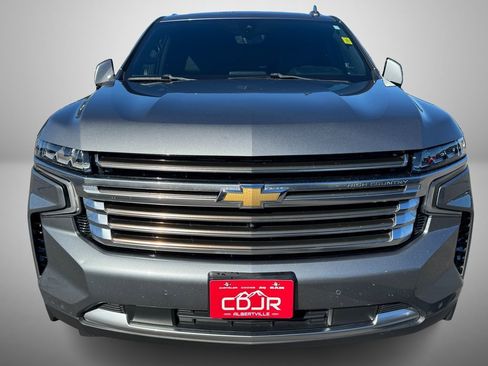 Used 2021 Chevrolet Suburban High Country w/ Premium Package image 11