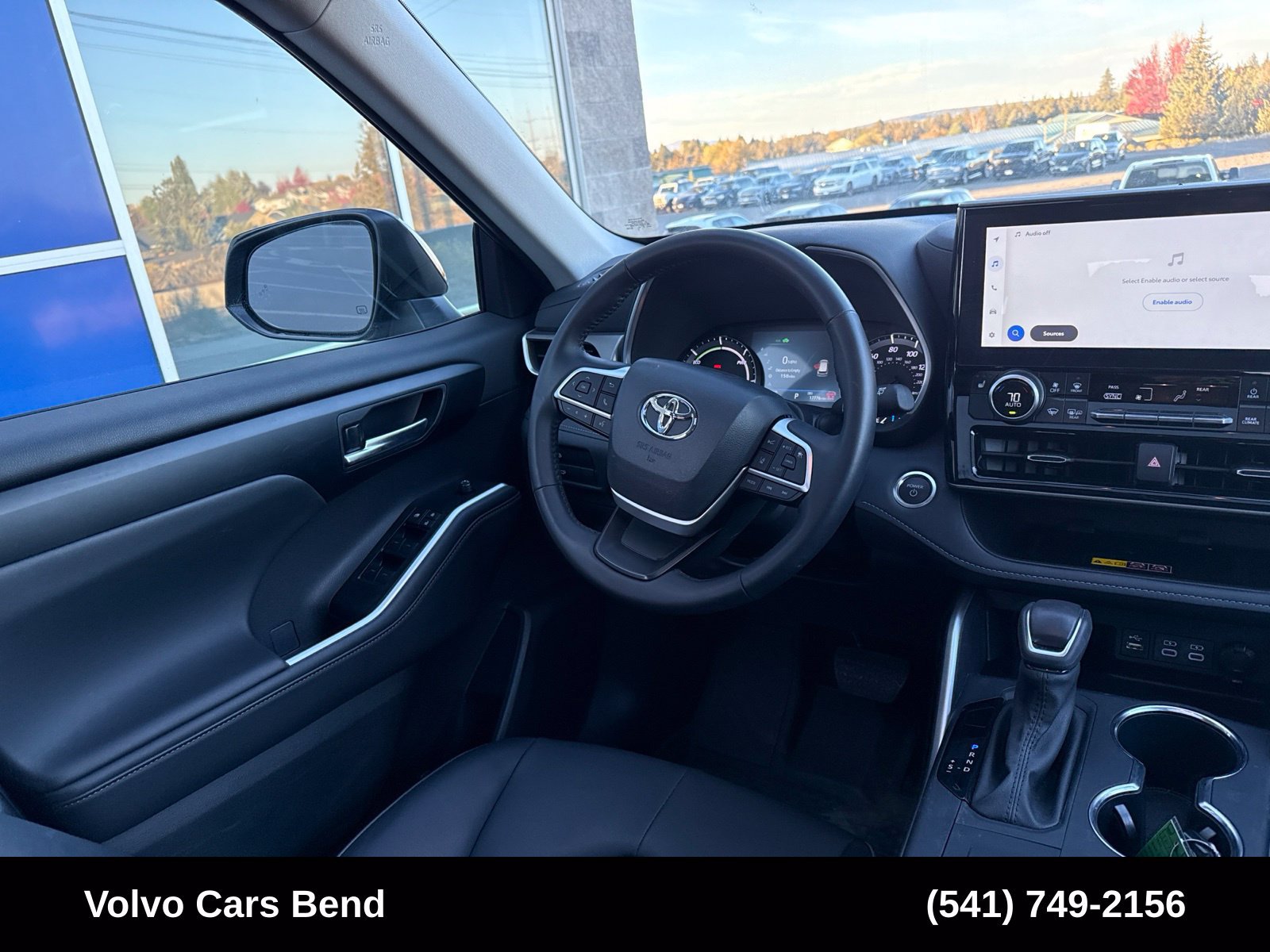 Used 2025 Toyota Highlander XLE AWD/4WD image 11