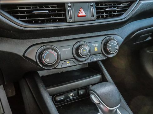 Used 2024 Kia Forte LXS w/ LXS Technology Package FWD image 29