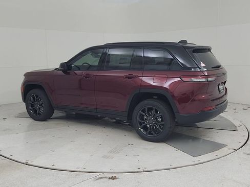 New 2025 Jeep Grand Cherokee Limited image 10