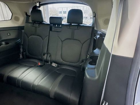 Certified 2024 Honda Pilot Touring image 28