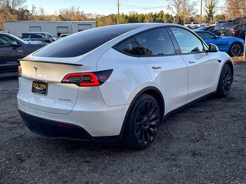 Used 2022 Tesla Model Y Performance image 14