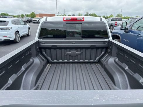 New 2026 Chevrolet Colorado ZR2 AWD/4WD image 7