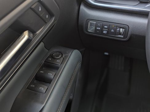 New 2026 GMC Terrain AT4 w/ LPO, Floor Liner Package image 20