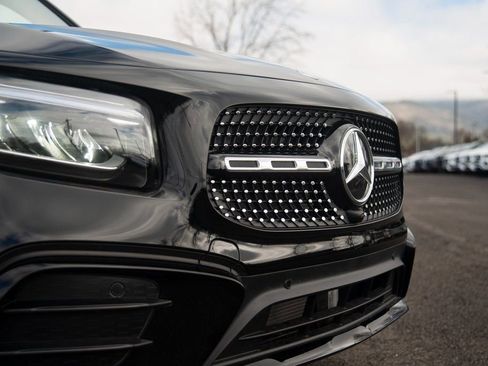 Certified 2025 Mercedes-Benz GLB 250 4MATIC image 17