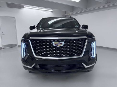 Used 2025 Cadillac Escalade Premium Luxury w/ Touring Package AWD/4WD image 3