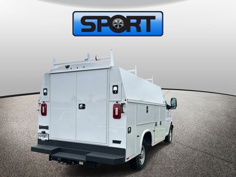 New 2024 Chevrolet Express 3500 w/ Power Convenience Package RWD image 7