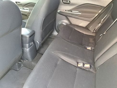 Used 2023 Nissan Kicks S image 18