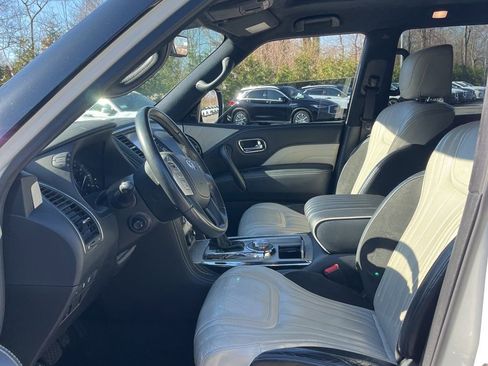 Used 2019 INFINITI QX80 Limited image 3