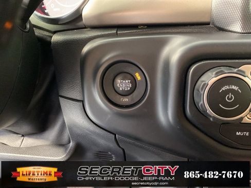 Used 2020 Jeep Gladiator Rubicon image 17