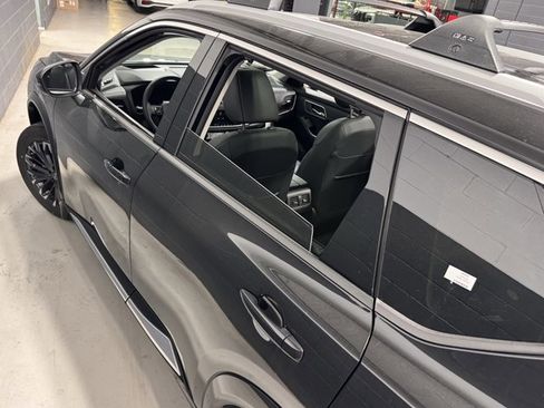 New 2026 Nissan Rogue Platinum w/ Platinum Premium Package image 16