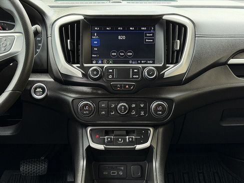 Used 2023 GMC Terrain SLE w/ Driver Convenience Package FWD image 13