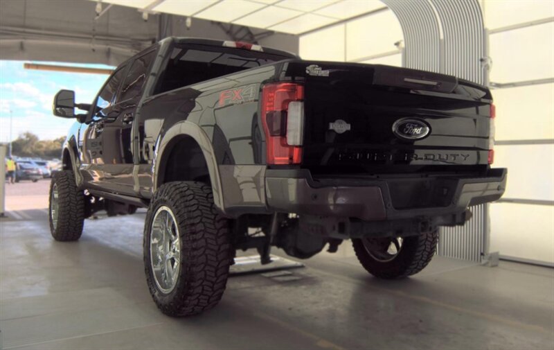 Used 2019 Ford F250 King Ranch w/ King Ranch Ultimate Package AWD/4WD image 5