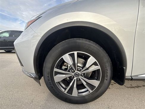 Certified 2021 Nissan Murano S image 10