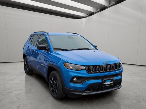 New 2025 Jeep Compass Latitude w/ Sun & Sound Group image 7