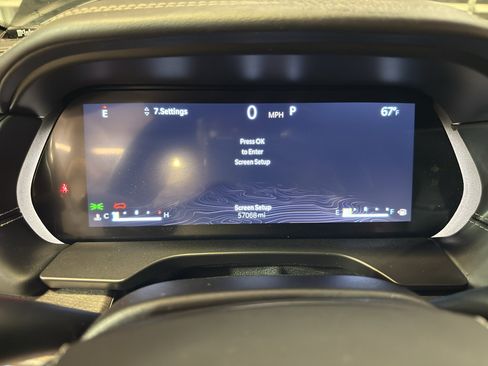 Used 2021 Jeep Grand Cherokee L Overland w/ Luxury Tech Group IV AWD/4WD image 18