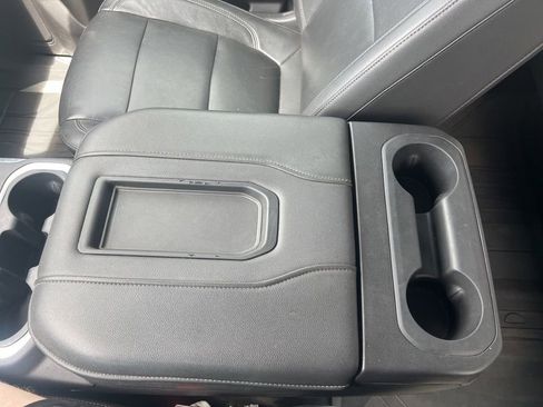 Used 2019 Chevrolet Silverado 1500 LT Trail Boss AWD/4WD image 45