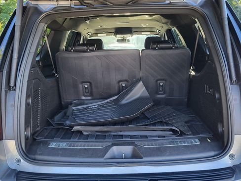 Used 2022 GMC Yukon XL Denali AWD/4WD image 4