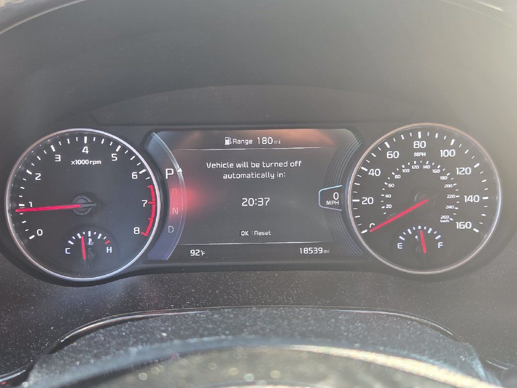 Used 2023 Kia Seltos SX w/ SX Sunroof Package AWD/4WD image 18