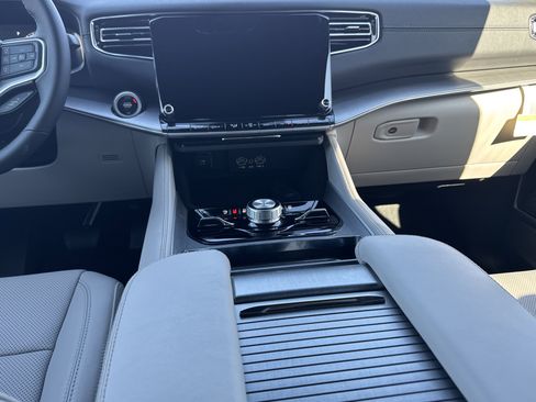 New 2025 Jeep Wagoneer L Series III w/ Quick Order Package 25C Super image 6