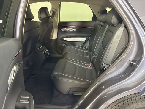 New 2026 Genesis GV70 2.5T Advanced AWD/4WD image 23