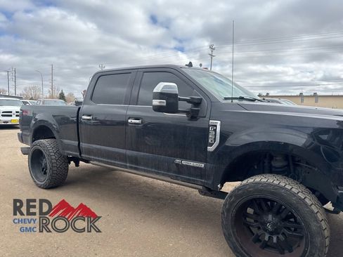 Used 2019 Ford F350 Platinum w/ Platinum Ultimate Package AWD/4WD image 14