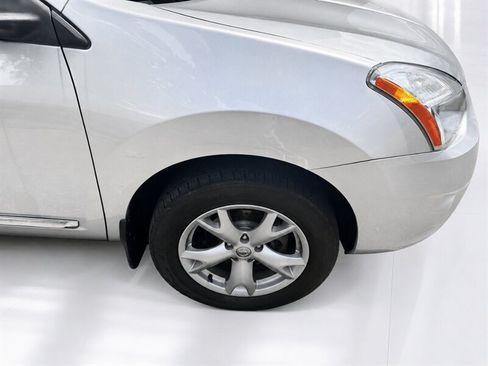Used 2011 Nissan Rogue SV AWD/4WD image 26