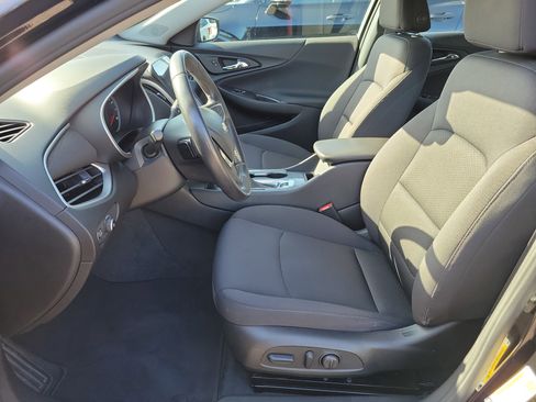 Used 2022 Chevrolet Malibu RS image 20