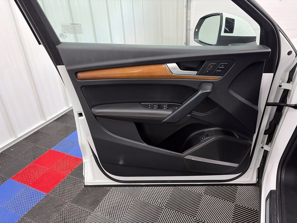 Used 2023 Audi Q5 2.0T Premium Plus AWD/4WD image 9