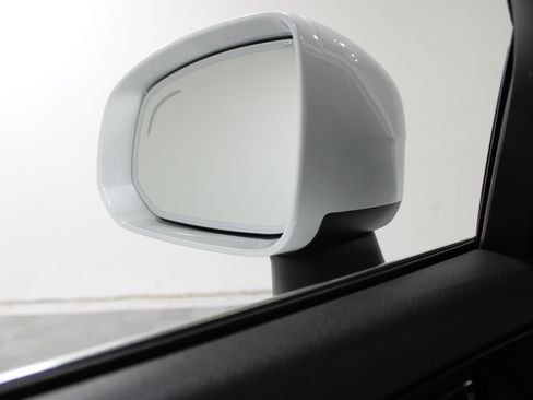 Used 2020 Volvo XC90 T6 Momentum AWD/4WD image 16