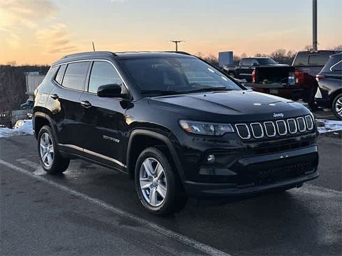 Used 2022 Jeep Compass Latitude w/ Convenience Group image 29