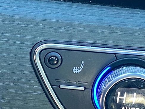 Used 2023 Audi A4 2.0T Premium Plus w/ Premium Plus Package image 13