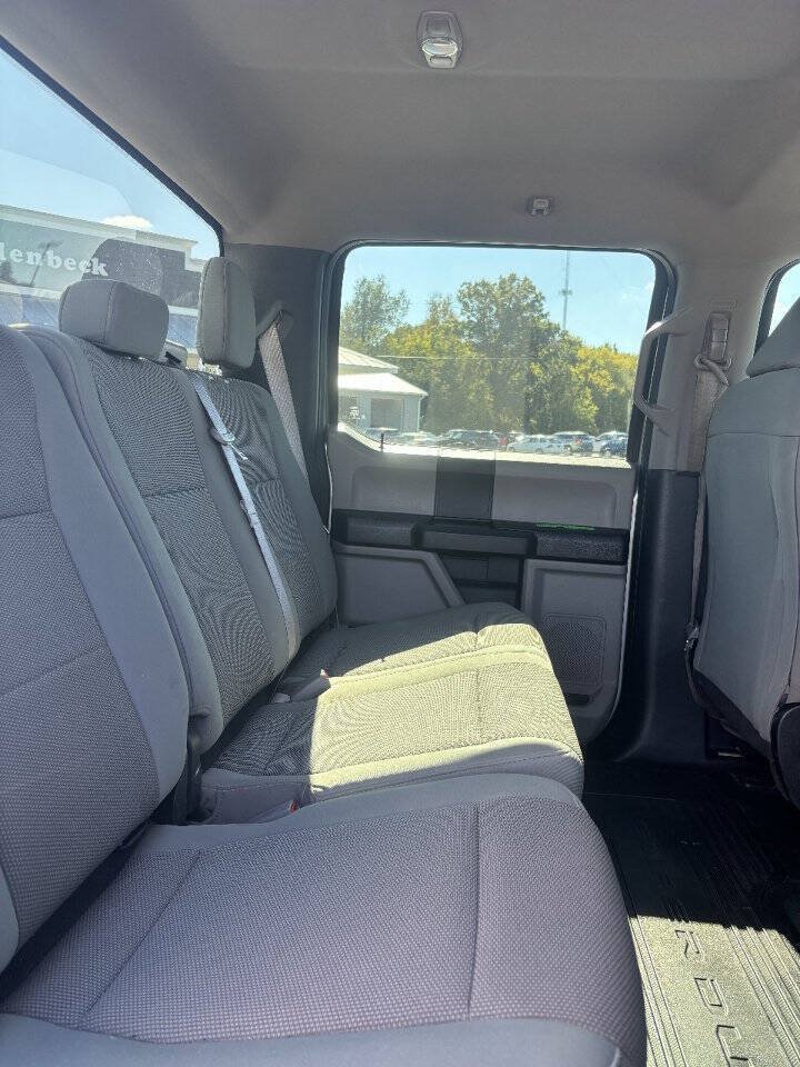 Used 2018 Ford F250 XL w/ Power Equipment Group AWD/4WD image 8