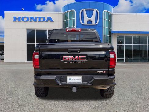 Used 2024 GMC Canyon AT4 w/ Canyon Safety Plus Package AWD/4WD image 4