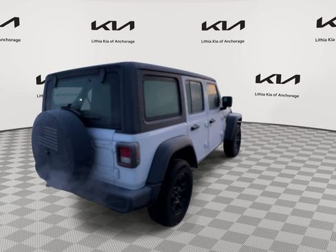 Used 2021 Jeep Wrangler Unlimited Sport image 8