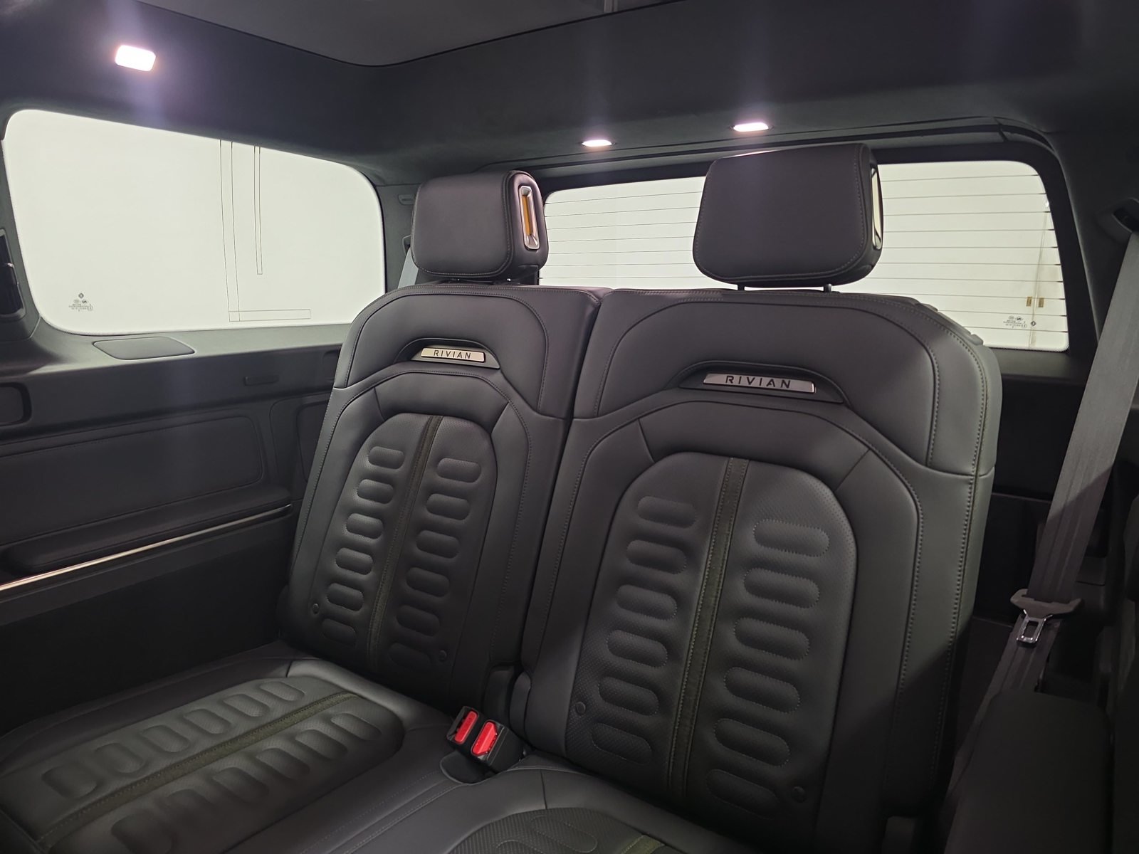 Used 2023 Rivian R1S Adventure Quad AWD/4WD image 22
