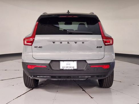 New 2026 Volvo XC40 B5 Ultra w/ Climate Package AWD/4WD image 10